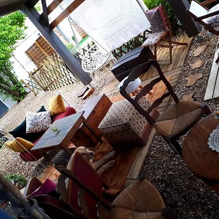 Chez Gladys Et Ses Enfants Hotel Lain Kültér fotó